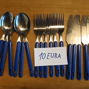 Stroj za mljevenje i pasiranje voća i povrća