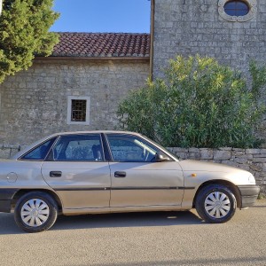 Opel Astra 1.4 Benzin