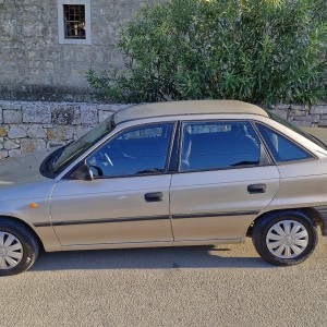 Opel Astra 1.4 Benzin