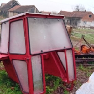 Kabine za traktore