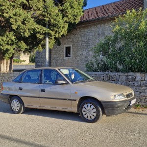 Opel Astra 1.4 Benzin