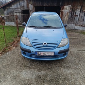 Prodajem Citroen C3 2003. godina