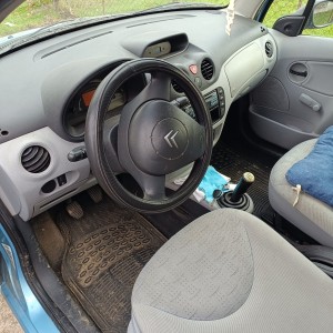 Prodajem Citroen C3 2003. godina