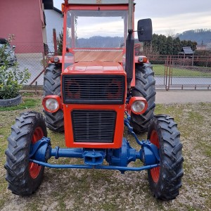 Traktor Universal