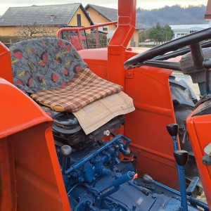 Traktor Universal
