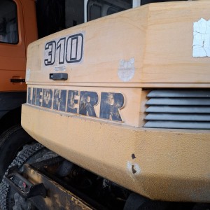 Liebherr A310
