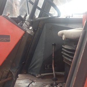 Traktor Zetor 10145 sa prednjim utovarivačem