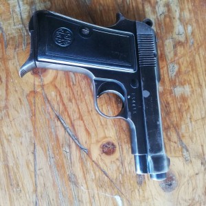Prodajem pištolj Beretta M-34, call. 9 kratki