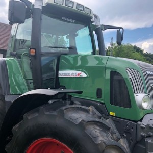 Prodajem očuvani traktor Fendt 410 Vario godina proizvodnje 12mj.2002