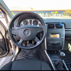 Prodajem Mercedes B klasu