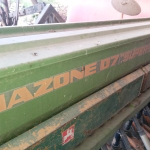 Prodajem Rotodrljacu i Amazone sijacicu 3m