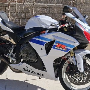 Suzuki gsxr 1000 one milion edition dogovor