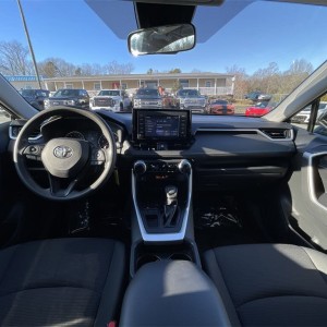 2019 Toyota RAV4 LE FWD