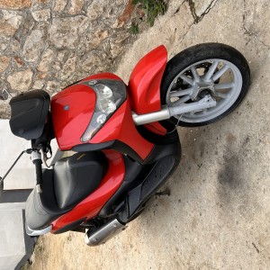 Piaggio beverly 200