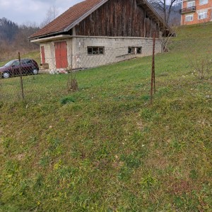 Građevinsko zemljište sa objektom