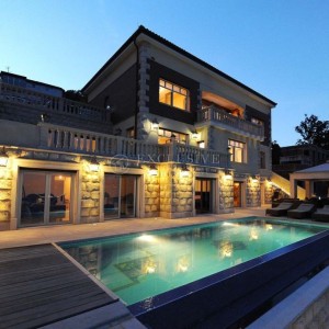EXCLUSIVNA VILLA UZ MORE U OPATIJI - 1 RED DO MORA