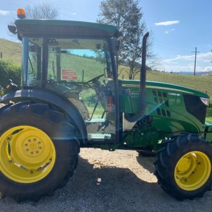 John Deere 5090