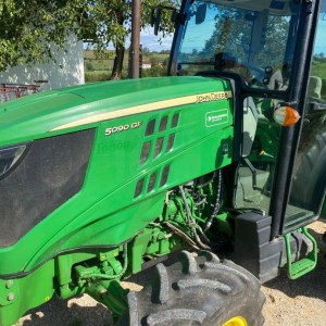 John Deere 5090