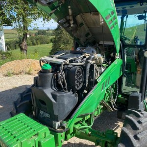John Deere 5090