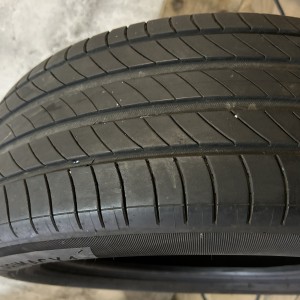 Ljetne gume Michelin Primacy 4 215/60R17 / 2 komada
