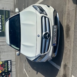 Mercedes-Benz GLA 200 d Sport Utility