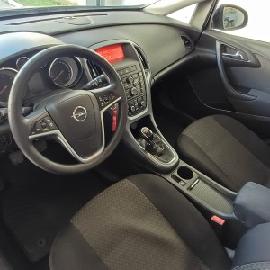 Opel astra sedan