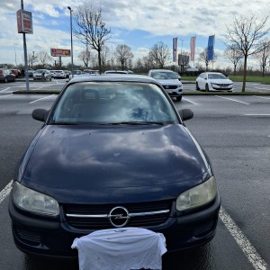 Opel Omega 2.0 16V