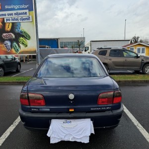 Opel Omega 2.0 16V