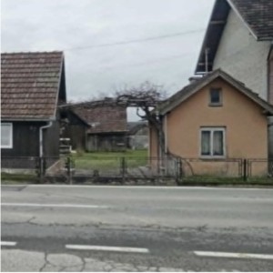 Prodajem kuću sa voćnjakom i zemljom ispod kuće