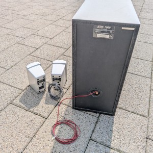 Subwoofer Kenwood KSW-7000 i dva zvučnika