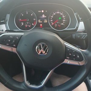 VW Passat 2.0 TDI ELEGANCE automatik
