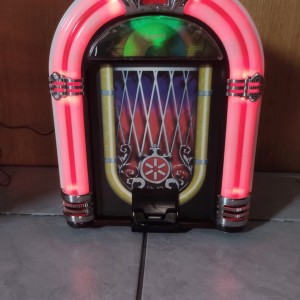 Jukebox ION Dock,Ipad dock,Aux ulaz,LED rasvjeta,napajanje,