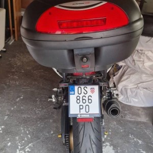 Prodajem Yamahu FZ8