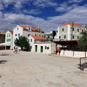 Apartmani Bulat - Studio apartman*** za opušten odmor na 50 m od plaže