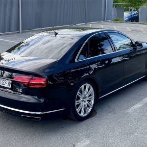 Audi A8 4.0 TFSI Quattro | 435 KS | samo 31.862 km