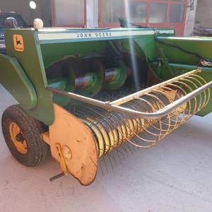 Balirka John Deere 342