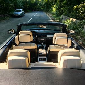 BMW 320D E93 LCI