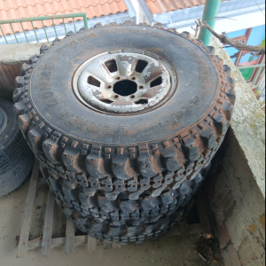 Gume off road