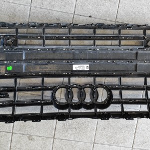 Maska Audi S6