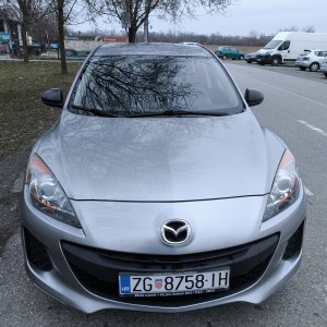 Mazda 3, dizel, 2013. godište, hitno prodajem