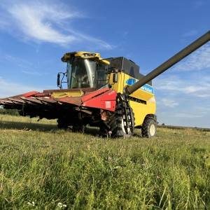 New Holland CS640