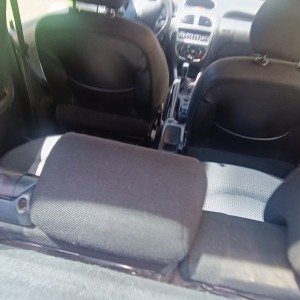 Peugeot 1.4 HDI 2005 god reg istekla niska potrošnja nove gume