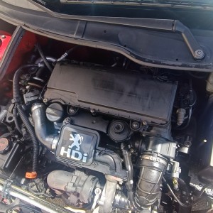 Peugeot 1.4 HDI 2005 god reg istekla niska potrošnja nove gume