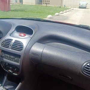 Peugeot 1.4 HDI 2005 god reg istekla niska potrošnja nove gume