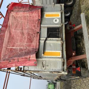 Poluprikolica kiper