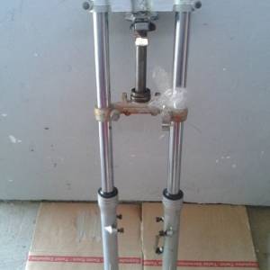 Prednje Vile Hysoung Cruiser II 125 Model 95-99.g. Cijena 87 Eura