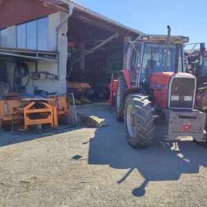 Prodaje se traktor Masey Ferguson 3070