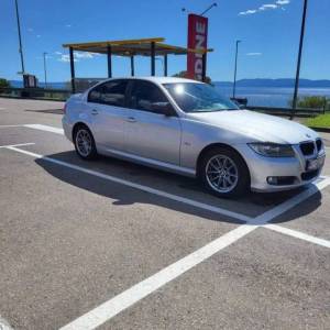 Prodajem bmw e90