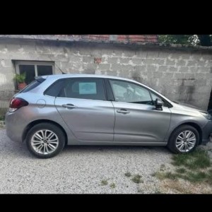 Prodajem citroen c4