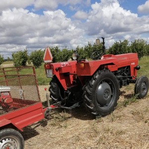 Prodajem traktor